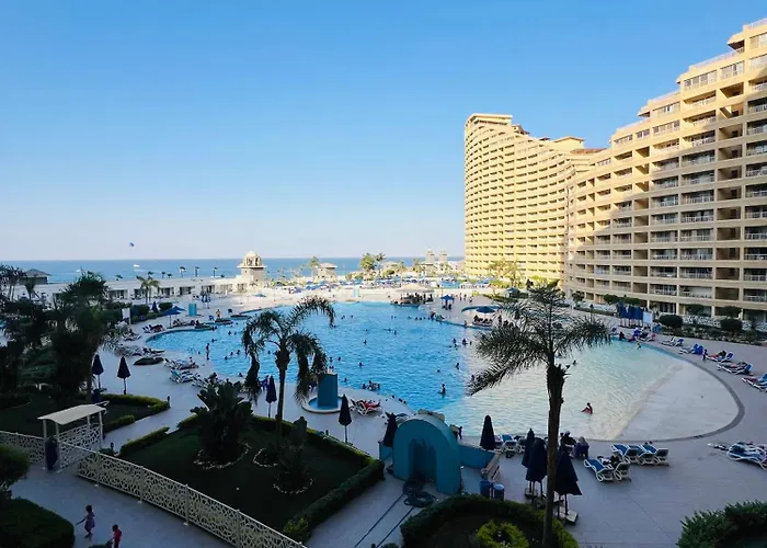 Porto Sokhna Pyramids Family Sav View Apartment *