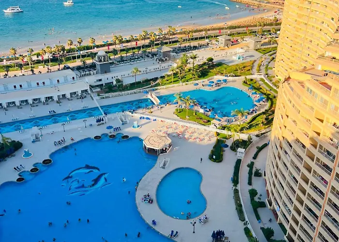 Porto Sokhna Pyramids Family Sav View *